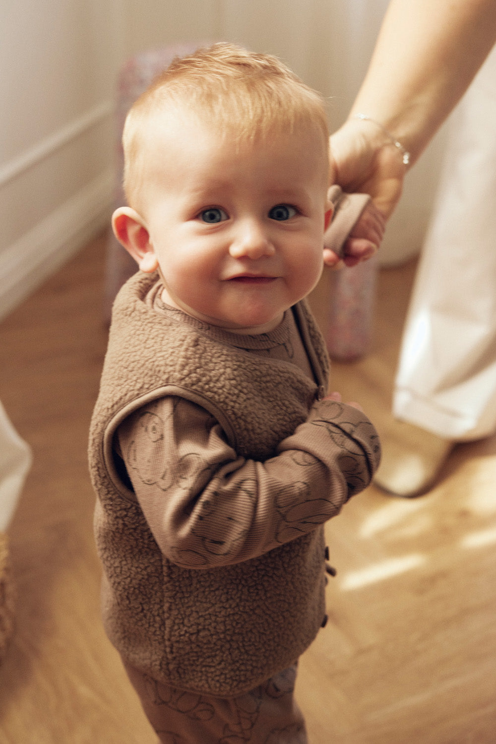 Tiny One Baby teddy vest med broderi 